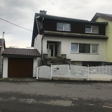 Housing Hella Apartment Nova Lesna Luaran gambar